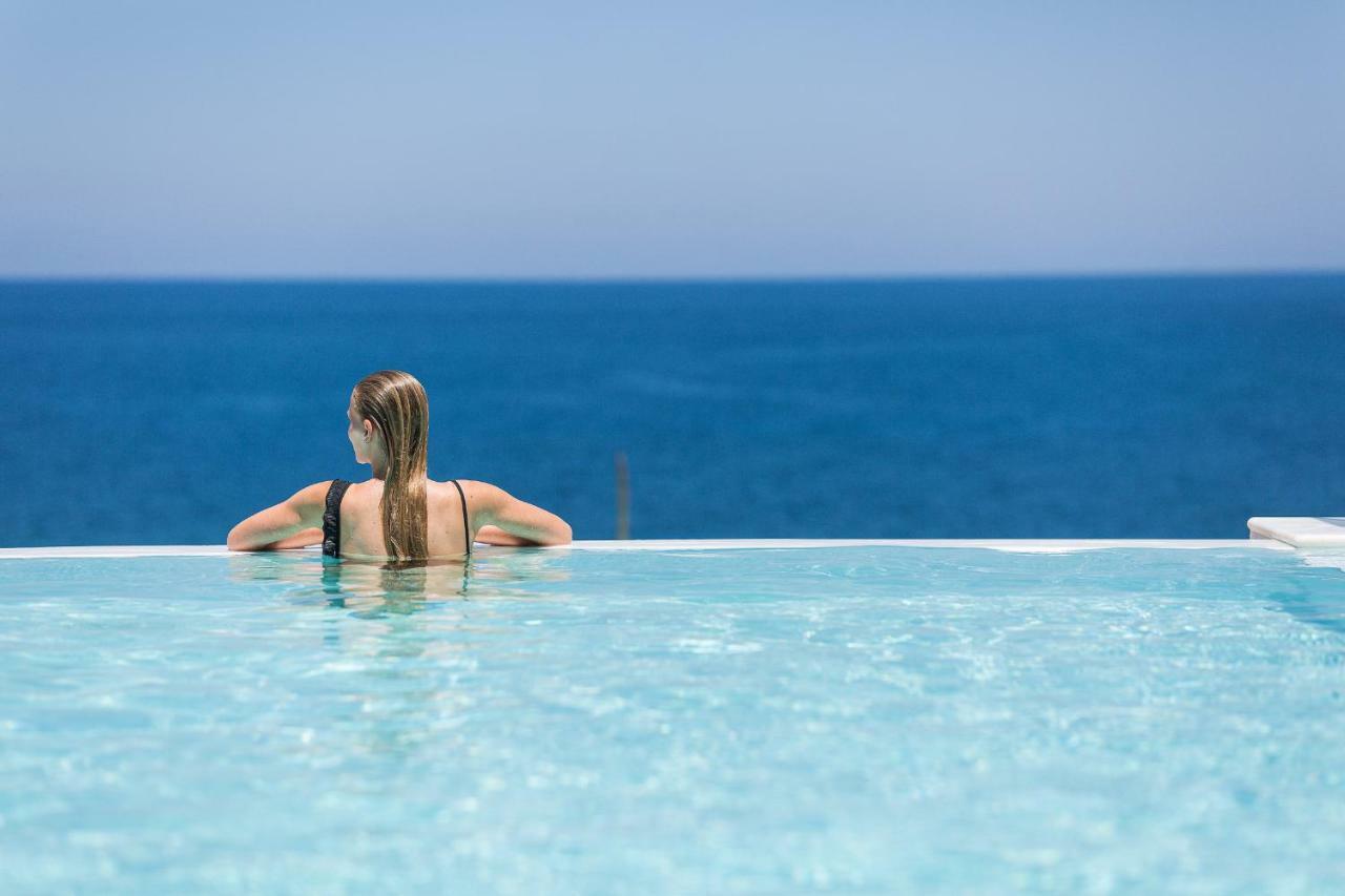 Wave Villa, Beach Front Retreat, By Thinkvilla Panormos  Екстер'єр фото