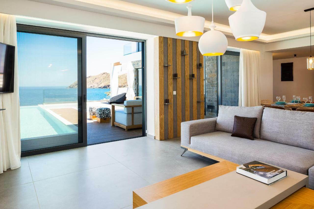 Wave Villa, Beach Front Retreat, By Thinkvilla Panormos  Екстер'єр фото