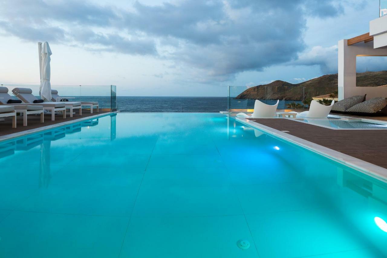 Wave Villa, Beach Front Retreat, By Thinkvilla Panormos  Екстер'єр фото