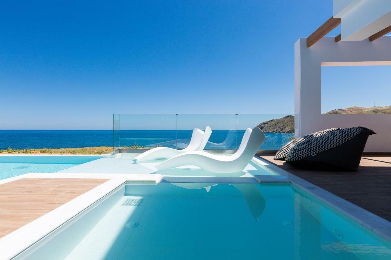Wave Villa, Beach Front Retreat, By Thinkvilla Panormos  Екстер'єр фото