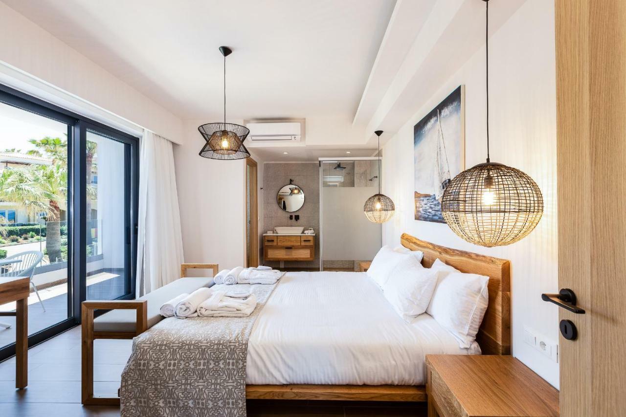 Wave Villa, Beach Front Retreat, By Thinkvilla Panormos  Екстер'єр фото